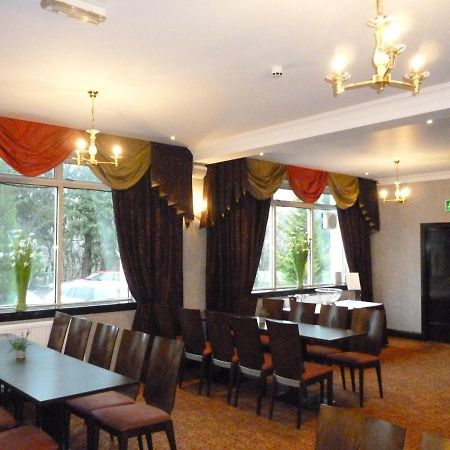 West Park Hotel Клайдбанк Экстерьер фото